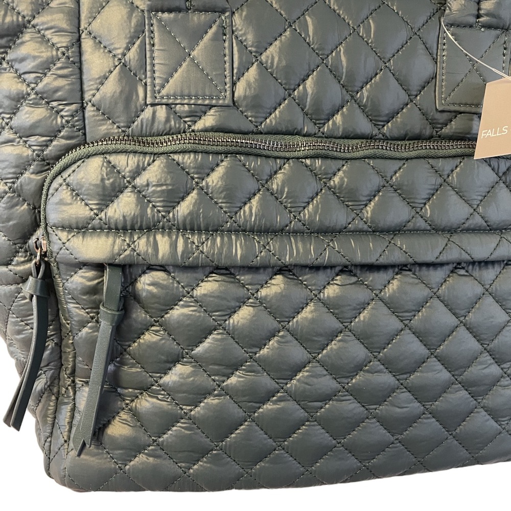 Falls Creek Quilted Nylon Bag Hunter Green -NWT- Sz 6”D x 12”Tx 15”W- Strap 9.5” - Picture 6 of 13